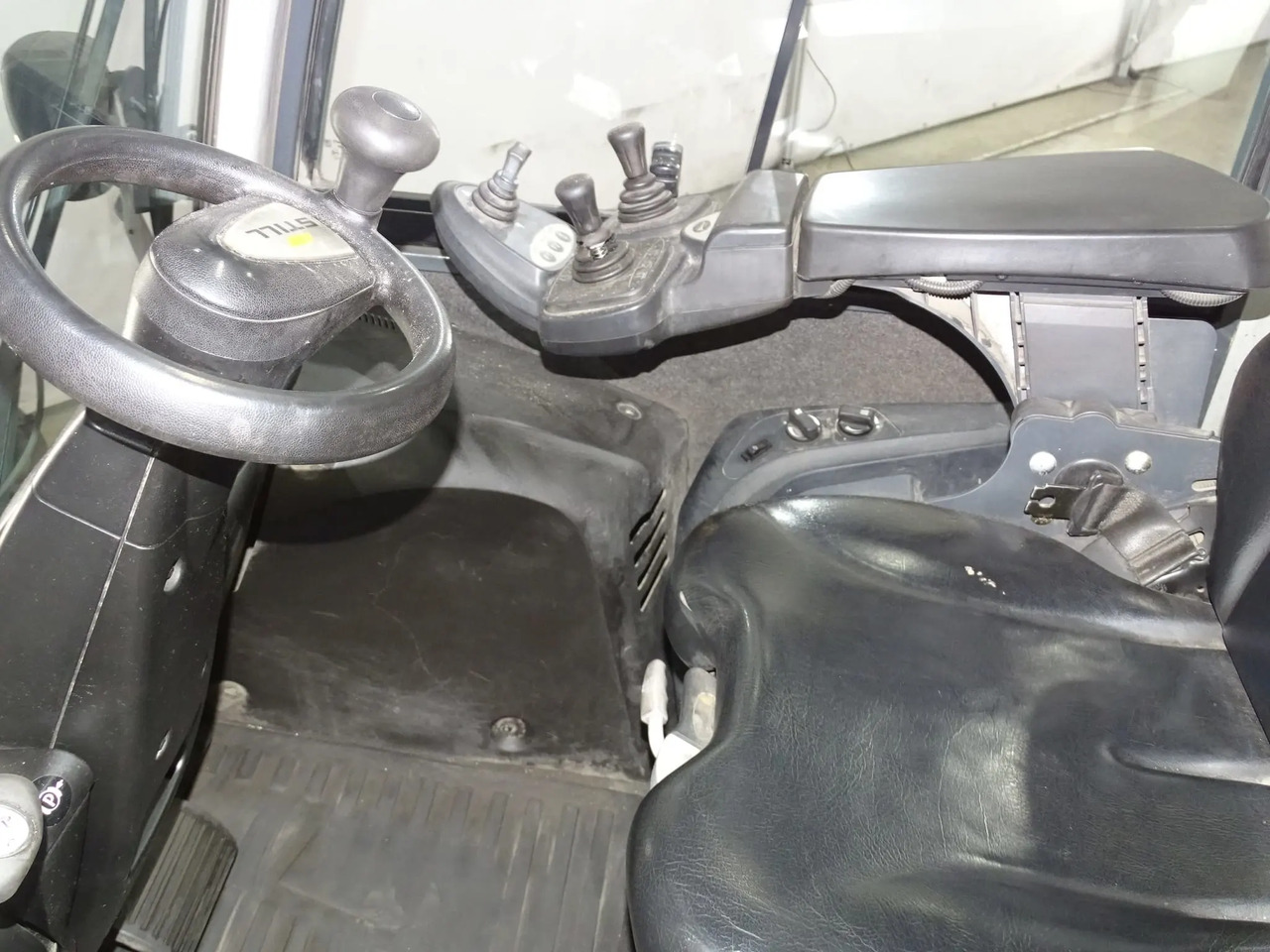 STILL RX70-70 - Dieseltrukki: kuva STILL RX70-70 - Dieseltrukki STILL RX70-70 - Dieseltrukki: kuva STILL RX70-70 - Dieseltrukki