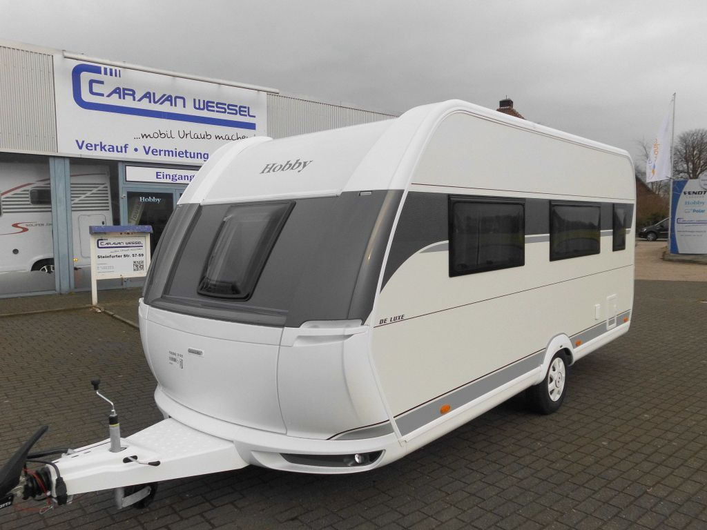 Hobby De Luxe 460 SFf 2025 AUTARK FBH 1500kg. +++ Hobby De Luxe 460 SFf mit Extras, Lagerabverkauf - Asuntovaunu: kuva Hobby De Luxe 460 SFf 2025 AUTARK FBH 1500kg. +++ Hobby De Luxe 460 SFf mit Extras, Lagerabverkauf - Asuntovaunu Hobby De Luxe 460 SFf 2025 AUTARK FBH 1500kg. +++ Hobby De Luxe 460 SFf mit Extras, Lagerabverkauf - Asuntovaunu: kuva Hobby De Luxe 460 SFf 2025 AUTARK FBH 1500kg. +++ Hobby De Luxe 460 SFf mit Extras, Lagerabverkauf - Asuntovaunu