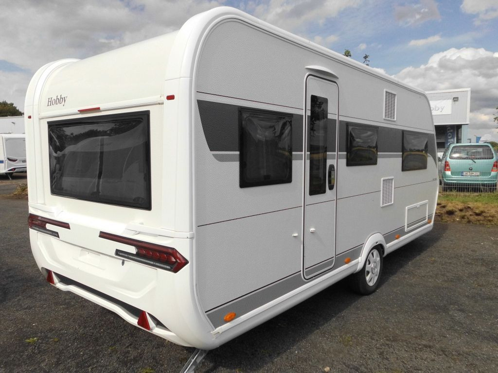 Hobby De Luxe 495 UL 2026 AUTARK 1800kg. Ambiente++ - Asuntovaunu: kuva Hobby De Luxe 495 UL 2026 AUTARK 1800kg. Ambiente++ - Asuntovaunu Hobby De Luxe 495 UL 2026 AUTARK 1800kg. Ambiente++ - Asuntovaunu: kuva Hobby De Luxe 495 UL 2026 AUTARK 1800kg. Ambiente++ - Asuntovaunu
