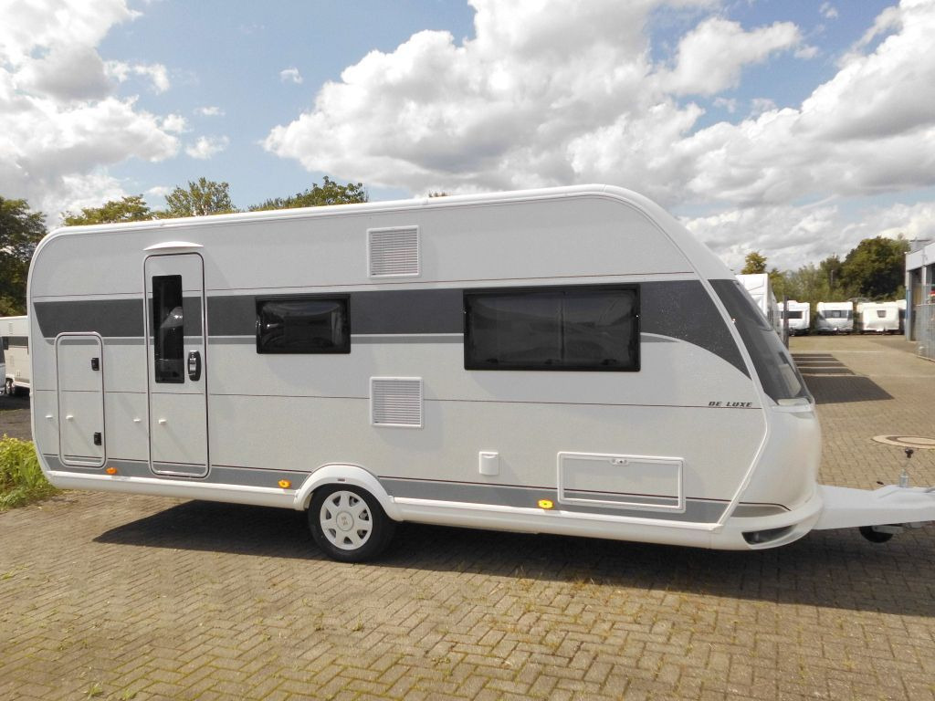 Hobby De Luxe 540 KMFe 2026 GARAGE AUTARK 1800kg. - Asuntovaunu: kuva Hobby De Luxe 540 KMFe 2026 GARAGE AUTARK 1800kg. - Asuntovaunu Hobby De Luxe 540 KMFe 2026 GARAGE AUTARK 1800kg. - Asuntovaunu: kuva Hobby De Luxe 540 KMFe 2026 GARAGE AUTARK 1800kg. - Asuntovaunu