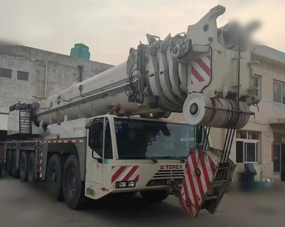 2009 DEMAG AC 350-1 - Kaikki maastonosturi: kuva 2009 DEMAG AC 350-1 - Kaikki maastonosturi 2009 DEMAG AC 350-1 - Kaikki maastonosturi: kuva 2009 DEMAG AC 350-1 - Kaikki maastonosturi