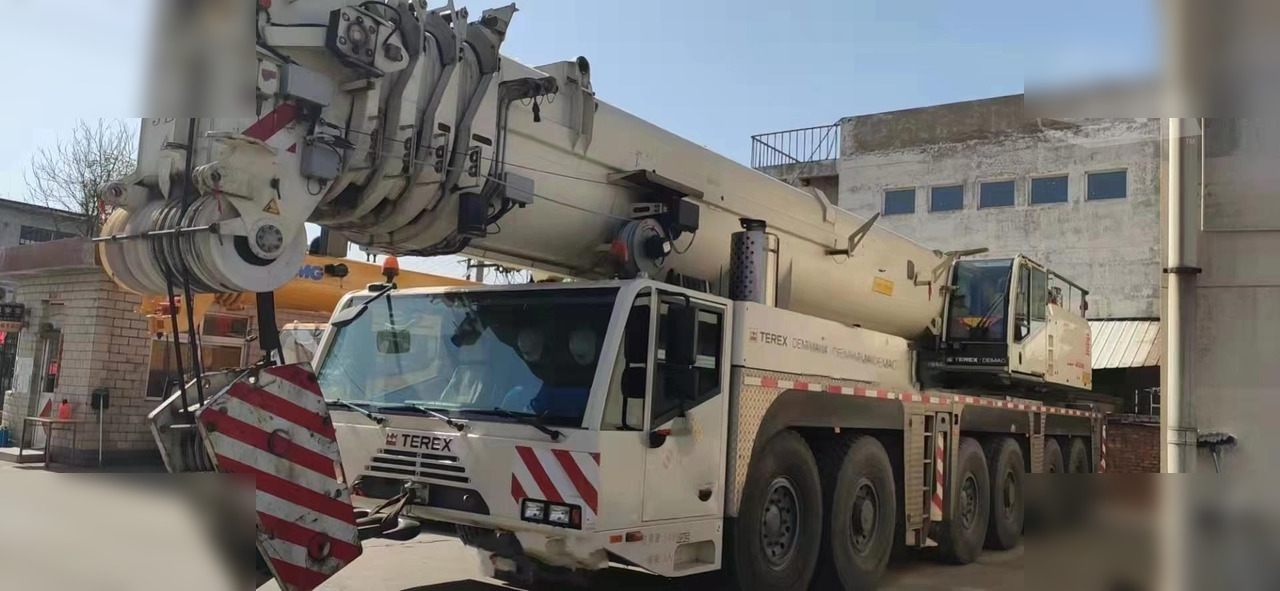 2009 DEMAG AC 350-1 - Kaikki maastonosturi: kuva 2009 DEMAG AC 350-1 - Kaikki maastonosturi 2009 DEMAG AC 350-1 - Kaikki maastonosturi: kuva 2009 DEMAG AC 350-1 - Kaikki maastonosturi