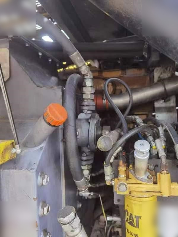 2011 ATLAS COPCO ROC L8-30 - Porakone: kuva 2011 ATLAS COPCO ROC L8-30 - Porakone 2011 ATLAS COPCO ROC L8-30 - Porakone: kuva 2011 ATLAS COPCO ROC L8-30 - Porakone