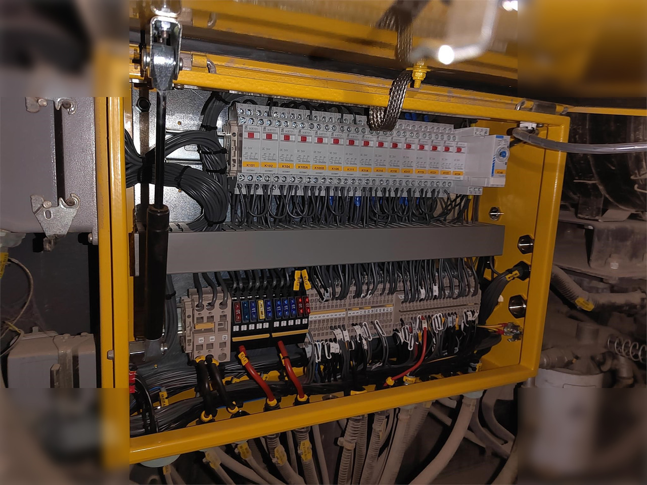 2013 ATLAS COPCO BOLTEC MD - Porakone: kuva 2013 ATLAS COPCO BOLTEC MD - Porakone 2013 ATLAS COPCO BOLTEC MD - Porakone: kuva 2013 ATLAS COPCO BOLTEC MD - Porakone