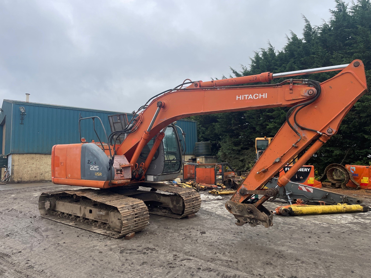 HITACHI ZX225USLC - Telakaivukone: kuva HITACHI ZX225USLC - Telakaivukone HITACHI ZX225USLC - Telakaivukone: kuva HITACHI ZX225USLC - Telakaivukone