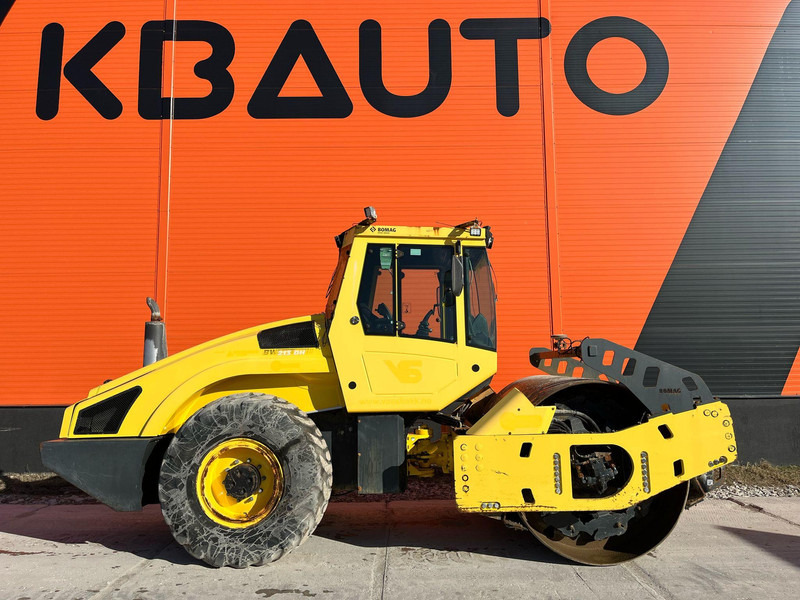 Bomag BW 213 DH - Jyrä: kuva Bomag BW 213 DH - Jyrä Bomag BW 213 DH - Jyrä: kuva Bomag BW 213 DH - Jyrä