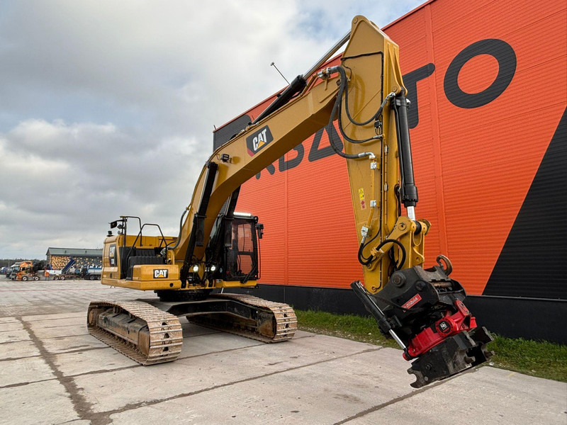 Caterpillar 330 3D / ROTOTILT / AC / CENTRAL LUBRICATION - Telakaivukone: kuva Caterpillar 330 3D / ROTOTILT / AC / CENTRAL LUBRICATION - Telakaivukone Caterpillar 330 3D / ROTOTILT / AC / CENTRAL LUBRICATION - Telakaivukone: kuva Caterpillar 330 3D / ROTOTILT / AC / CENTRAL LUBRICATION - Telakaivukone