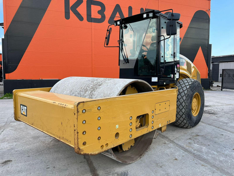Caterpillar CS 76 B AC - Jyrä: kuva Caterpillar CS 76 B AC - Jyrä Caterpillar CS 76 B AC - Jyrä: kuva Caterpillar CS 76 B AC - Jyrä