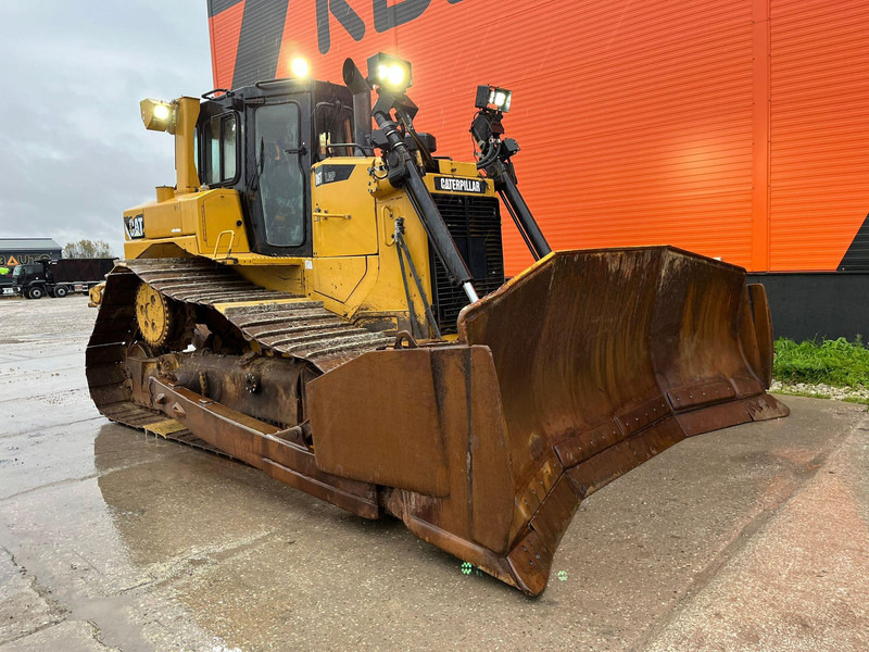 Caterpillar D 6 T LGP RIPPER - Puskutraktori: kuva Caterpillar D 6 T LGP RIPPER - Puskutraktori Caterpillar D 6 T LGP RIPPER - Puskutraktori: kuva Caterpillar D 6 T LGP RIPPER - Puskutraktori