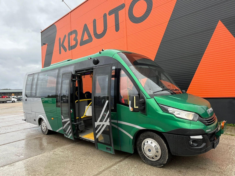 Iveco First 4x2 22 SEATS / AC / WEBASTO - Minibussi, Pikkubussi: kuva Iveco First 4x2 22 SEATS / AC / WEBASTO - Minibussi, Pikkubussi Iveco First 4x2 22 SEATS / AC / WEBASTO - Minibussi, Pikkubussi: kuva Iveco First 4x2 22 SEATS / AC / WEBASTO - Minibussi, Pikkubussi