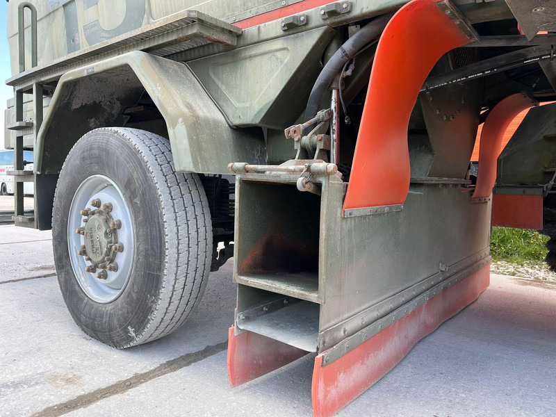 Lakaisuauto Iveco Fresia F 2000 4x4 SNOW PLOW / BROOM / BLOWER: kuva Lakaisuauto Iveco Fresia F 2000 4x4 SNOW PLOW / BROOM / BLOWER