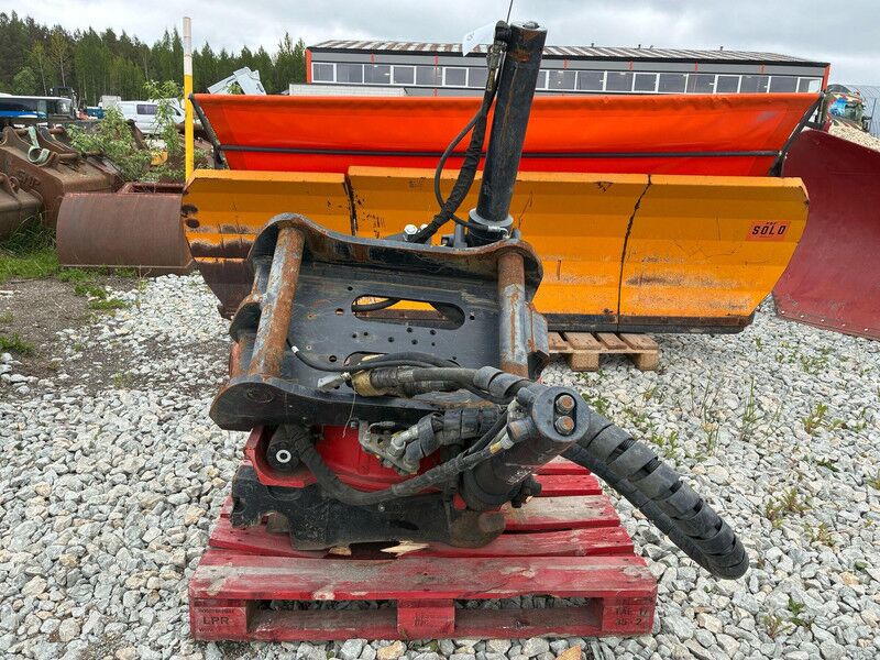 ROTOTILT R8 S70 - Lisälaitteet - Rakennuskoneet: kuva ROTOTILT R8 S70 - Lisälaitteet - Rakennuskoneet ROTOTILT R8 S70 - Lisälaitteet - Rakennuskoneet: kuva ROTOTILT R8 S70 - Lisälaitteet - Rakennuskoneet