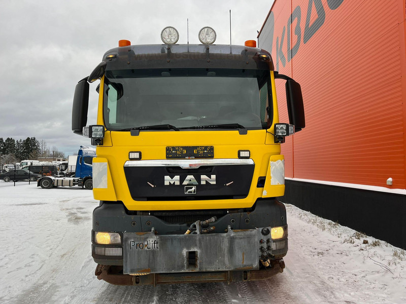 MAN TGS 26.480 6x2 FRONT AND SIDE SNOW PLOW EQUIPMENT / UNDERBODY SCRAPER - Kippiauto kuorma-auto: kuva MAN TGS 26.480 6x2 FRONT AND SIDE SNOW PLOW EQUIPMENT / UNDERBODY SCRAPER - Kippiauto kuorma-auto MAN TGS 26.480 6x2 FRONT AND SIDE SNOW PLOW EQUIPMENT / UNDERBODY SCRAPER - Kippiauto kuorma-auto: kuva MAN TGS 26.480 6x2 FRONT AND SIDE SNOW PLOW EQUIPMENT / UNDERBODY SCRAPER - Kippiauto kuorma-auto
