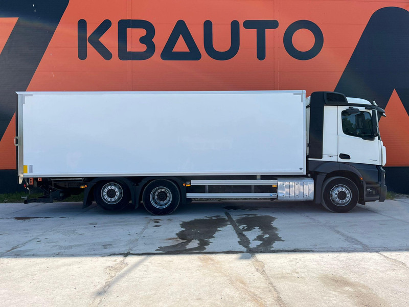 Mercedes-Benz Actros 2545 6x2 BOX L=7526 mm - Umpikori kuorma-auto: kuva Mercedes-Benz Actros 2545 6x2 BOX L=7526 mm - Umpikori kuorma-auto Mercedes-Benz Actros 2545 6x2 BOX L=7526 mm - Umpikori kuorma-auto: kuva Mercedes-Benz Actros 2545 6x2 BOX L=7526 mm - Umpikori kuorma-auto