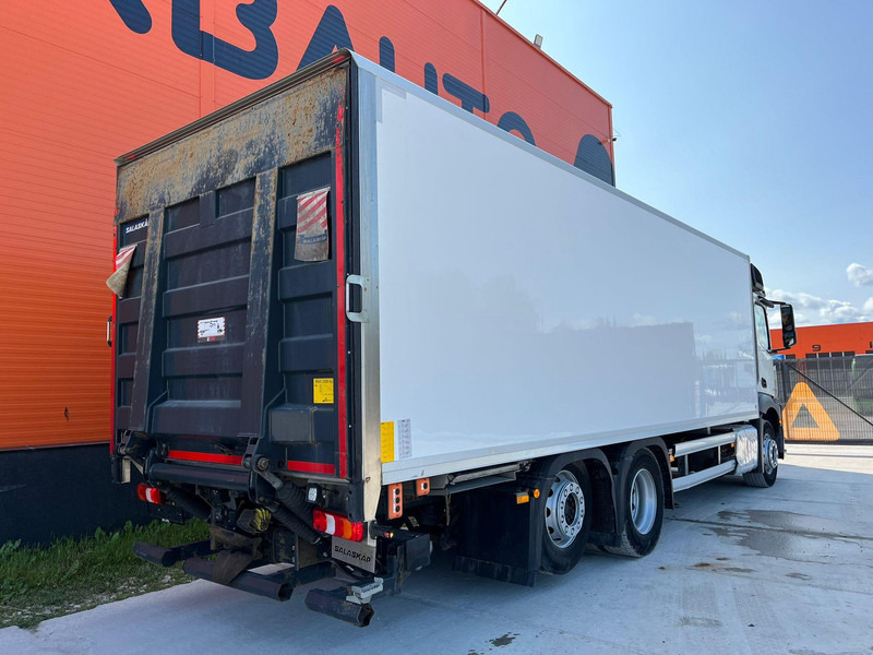 Mercedes-Benz Actros 2545 6x2 BOX L=7526 mm - Umpikori kuorma-auto: kuva Mercedes-Benz Actros 2545 6x2 BOX L=7526 mm - Umpikori kuorma-auto Mercedes-Benz Actros 2545 6x2 BOX L=7526 mm - Umpikori kuorma-auto: kuva Mercedes-Benz Actros 2545 6x2 BOX L=7526 mm - Umpikori kuorma-auto