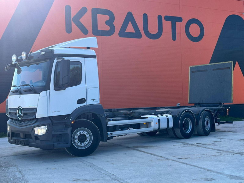 Mercedes-Benz Antos 2535 6x2*4 CHASSIS L=7788 mm - Konttialus/ Vaihtokuormatilat kuorma-auto: kuva Mercedes-Benz Antos 2535 6x2*4 CHASSIS L=7788 mm - Konttialus/ Vaihtokuormatilat kuorma-auto Mercedes-Benz Antos 2535 6x2*4 CHASSIS L=7788 mm - Konttialus/ Vaihtokuormatilat kuorma-auto: kuva Mercedes-Benz Antos 2535 6x2*4 CHASSIS L=7788 mm - Konttialus/ Vaihtokuormatilat kuorma-auto
