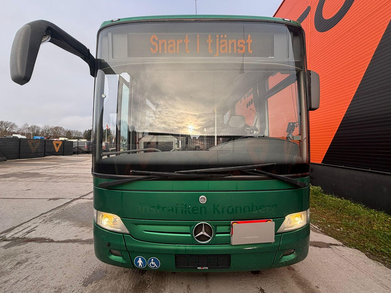 Mercedes-Benz Integro M 4x2 49 SEATS / AC / WC / WHEELCHAIR LIFT - Esikaupunkien linja: kuva Mercedes-Benz Integro M 4x2 49 SEATS / AC / WC / WHEELCHAIR LIFT - Esikaupunkien linja Mercedes-Benz Integro M 4x2 49 SEATS / AC / WC / WHEELCHAIR LIFT - Esikaupunkien linja: kuva Mercedes-Benz Integro M 4x2 49 SEATS / AC / WC / WHEELCHAIR LIFT - Esikaupunkien linja
