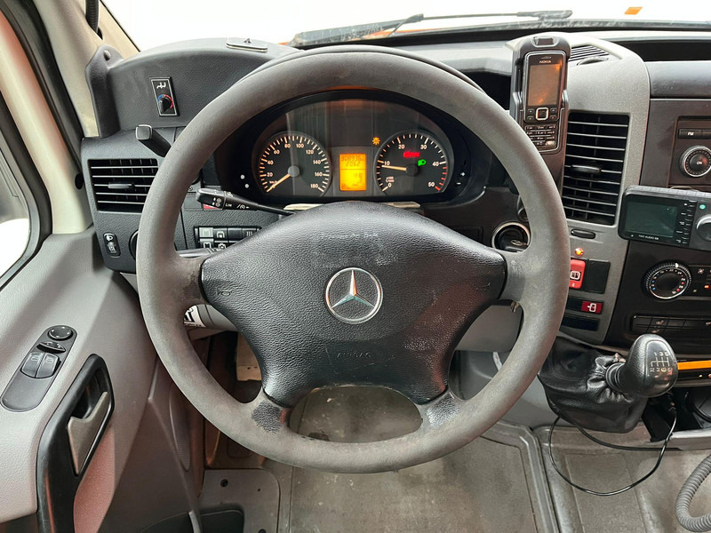 Leasing Mercedes-Benz Sprinter 515 CDI 20 + 1 SEATS / AC Mercedes-Benz Sprinter 515 CDI 20 + 1 SEATS / AC: kuva Leasing Mercedes-Benz Sprinter 515 CDI 20 + 1 SEATS / AC Mercedes-Benz Sprinter 515 CDI 20 + 1 SEATS / AC