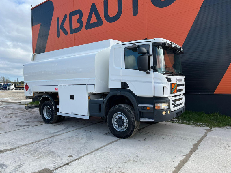 Scania P 360 4x4 TANK 12000 l / ADR - Säiliöauto: kuva Scania P 360 4x4 TANK 12000 l / ADR - Säiliöauto Scania P 360 4x4 TANK 12000 l / ADR - Säiliöauto: kuva Scania P 360 4x4 TANK 12000 l / ADR - Säiliöauto
