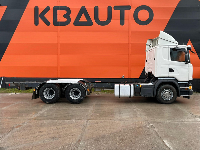 Scania R 450 6x4 CHASSIS L=8298 mm - Kuorma-auto alusta: kuva Scania R 450 6x4 CHASSIS L=8298 mm - Kuorma-auto alusta Scania R 450 6x4 CHASSIS L=8298 mm - Kuorma-auto alusta: kuva Scania R 450 6x4 CHASSIS L=8298 mm - Kuorma-auto alusta