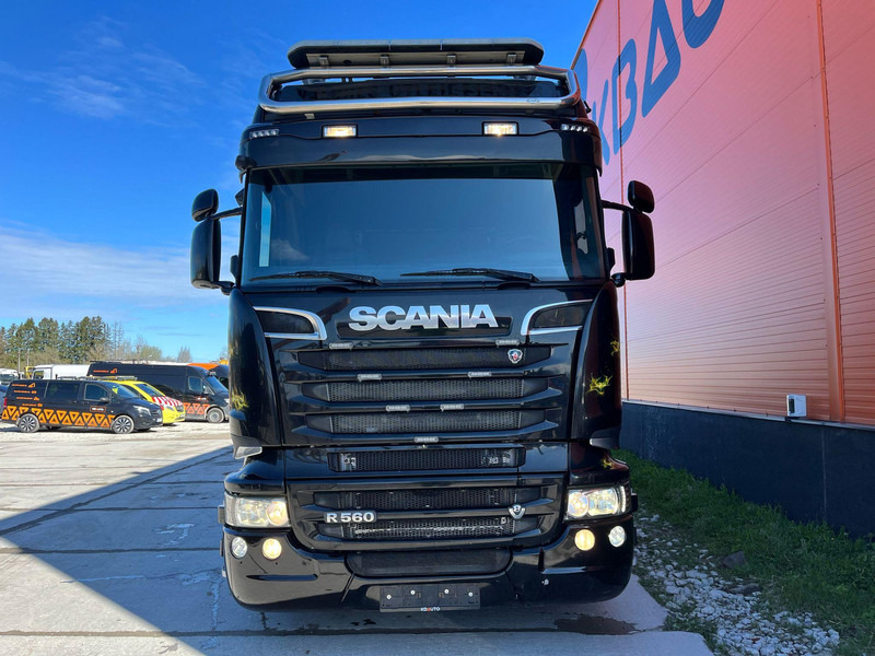 Scania R 560 8x4 PK 34002 / WINCH / FALCOM FAS 12000 / PLATFORM L=6564 mm - Lava-kuorma-auto, Nosturiauto: kuva Scania R 560 8x4 PK 34002 / WINCH / FALCOM FAS 12000 / PLATFORM L=6564 mm - Lava-kuorma-auto, Nosturiauto Scania R 560 8x4 PK 34002 / WINCH / FALCOM FAS 12000 / PLATFORM L=6564 mm - Lava-kuorma-auto, Nosturiauto: kuva Scania R 560 8x4 PK 34002 / WINCH / FALCOM FAS 12000 / PLATFORM L=6564 mm - Lava-kuorma-auto, Nosturiauto