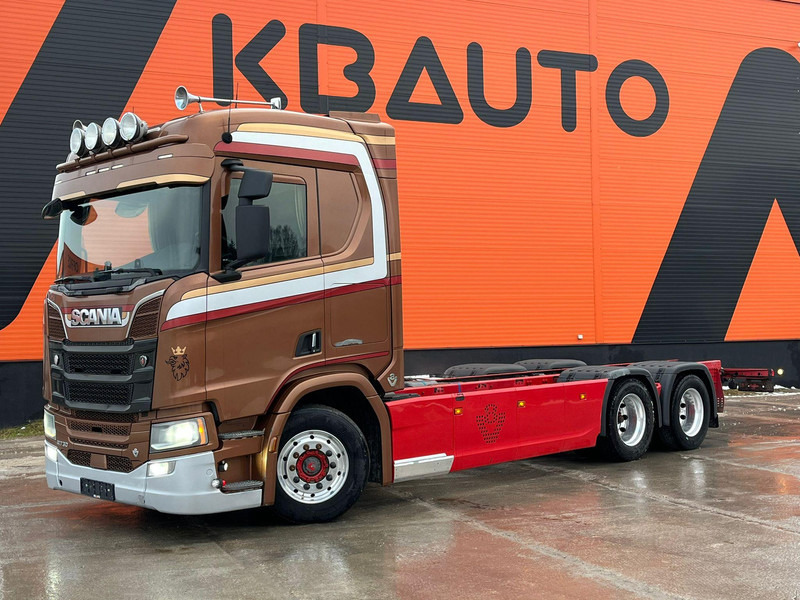 Scania R 730 6x2 SPECIAL INTERIOR / RETARDER / 9 TON FRONT AXLE - Kuorma-auto alusta: kuva Scania R 730 6x2 SPECIAL INTERIOR / RETARDER / 9 TON FRONT AXLE - Kuorma-auto alusta Scania R 730 6x2 SPECIAL INTERIOR / RETARDER / 9 TON FRONT AXLE - Kuorma-auto alusta: kuva Scania R 730 6x2 SPECIAL INTERIOR / RETARDER / 9 TON FRONT AXLE - Kuorma-auto alusta