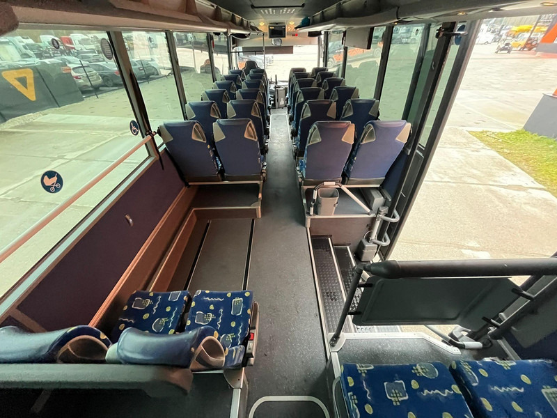 Esikaupunkien linja Setra S 417 UL 6x2*4 57 SEATS / AC / AUXILIARY HEATER / WHEELCHAIR LIFT: kuva Esikaupunkien linja Setra S 417 UL 6x2*4 57 SEATS / AC / AUXILIARY HEATER / WHEELCHAIR LIFT