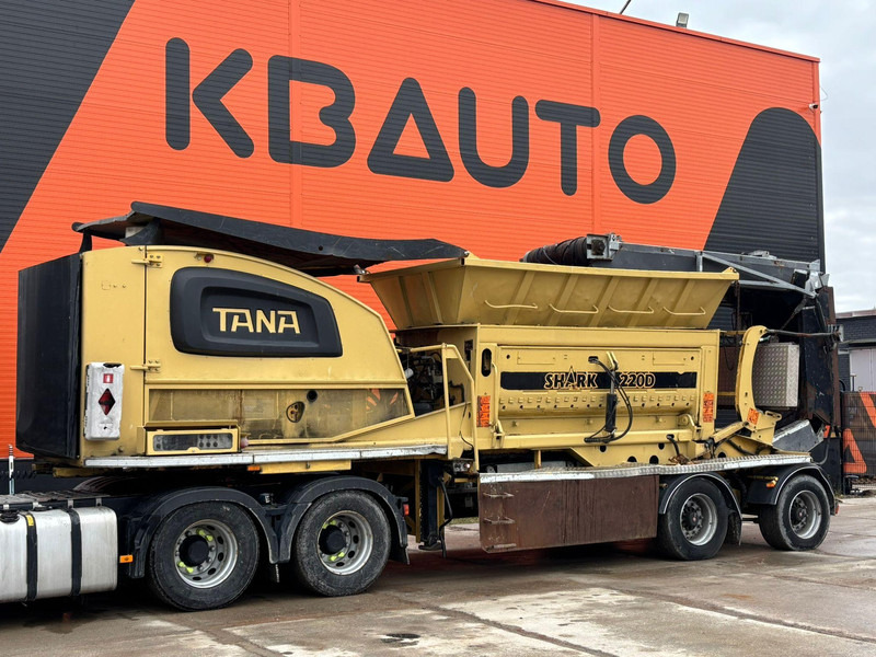 Tana Shark 200D / CAT C15 ACERT - 403 kw / 5343 hours - Murskain: kuva Tana Shark 200D / CAT C15 ACERT - 403 kw / 5343 hours - Murskain Tana Shark 200D / CAT C15 ACERT - 403 kw / 5343 hours - Murskain: kuva Tana Shark 200D / CAT C15 ACERT - 403 kw / 5343 hours - Murskain
