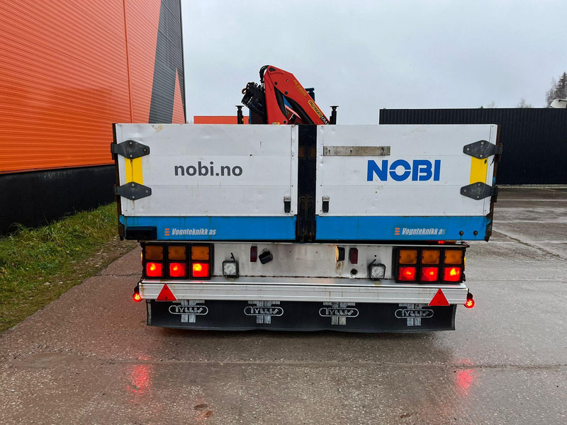 Tyllis Jumbo 3JPA PALFINGER PK23500 / PLATFORM L=9069 mm + 4419 mm - Lavapuoliperävaunu: kuva Tyllis Jumbo 3JPA PALFINGER PK23500 / PLATFORM L=9069 mm + 4419 mm - Lavapuoliperävaunu Tyllis Jumbo 3JPA PALFINGER PK23500 / PLATFORM L=9069 mm + 4419 mm - Lavapuoliperävaunu: kuva Tyllis Jumbo 3JPA PALFINGER PK23500 / PLATFORM L=9069 mm + 4419 mm - Lavapuoliperävaunu