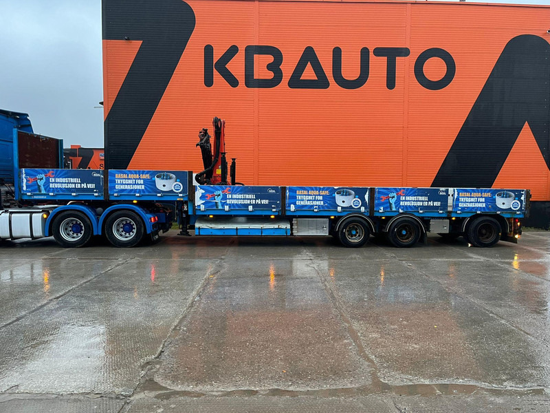 Tyllis Jumbo 3JPA PALFINGER PK23500 / PLATFORM L=9069 mm + 4419 mm - Lavapuoliperävaunu: kuva Tyllis Jumbo 3JPA PALFINGER PK23500 / PLATFORM L=9069 mm + 4419 mm - Lavapuoliperävaunu Tyllis Jumbo 3JPA PALFINGER PK23500 / PLATFORM L=9069 mm + 4419 mm - Lavapuoliperävaunu: kuva Tyllis Jumbo 3JPA PALFINGER PK23500 / PLATFORM L=9069 mm + 4419 mm - Lavapuoliperävaunu