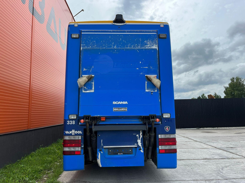 Turistibussi Van Hool Scania K 400 T 9 6x2*4 WC / AC / WEBASTO / FRIDGE / LUGGAGE BOX WITH LIFT / WHEELCHAIR LIFT: kuva Turistibussi Van Hool Scania K 400 T 9 6x2*4 WC / AC / WEBASTO / FRIDGE / LUGGAGE BOX WITH LIFT / WHEELCHAIR LIFT