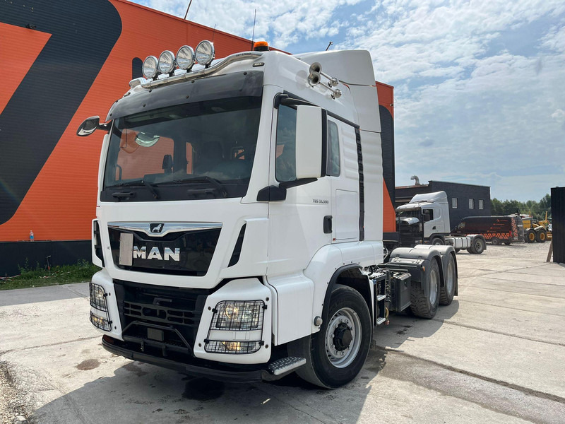 MAN TGS 33.500 6x6 HYDRAULICS - Vetopöytäauto: kuva MAN TGS 33.500 6x6 HYDRAULICS - Vetopöytäauto MAN TGS 33.500 6x6 HYDRAULICS - Vetopöytäauto: kuva MAN TGS 33.500 6x6 HYDRAULICS - Vetopöytäauto