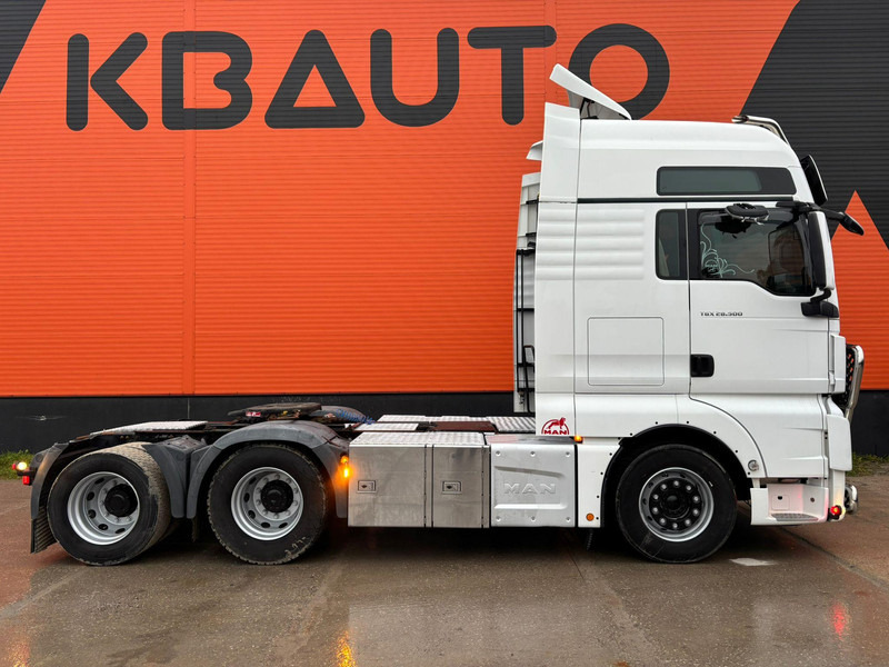 MAN TGX 28.500 6x2 XXL CAB / INTARDER / DOUBLE BOGIE - Vetopöytäauto: kuva MAN TGX 28.500 6x2 XXL CAB / INTARDER / DOUBLE BOGIE - Vetopöytäauto MAN TGX 28.500 6x2 XXL CAB / INTARDER / DOUBLE BOGIE - Vetopöytäauto: kuva MAN TGX 28.500 6x2 XXL CAB / INTARDER / DOUBLE BOGIE - Vetopöytäauto