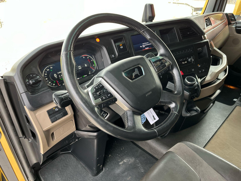 Leasing MAN TGX 28.510 6x2 TWIN BED GX CAB / INTARDER / DOUBLE BOGIE MAN TGX 28.510 6x2 TWIN BED GX CAB / INTARDER / DOUBLE BOGIE: kuva Leasing MAN TGX 28.510 6x2 TWIN BED GX CAB / INTARDER / DOUBLE BOGIE MAN TGX 28.510 6x2 TWIN BED GX CAB / INTARDER / DOUBLE BOGIE