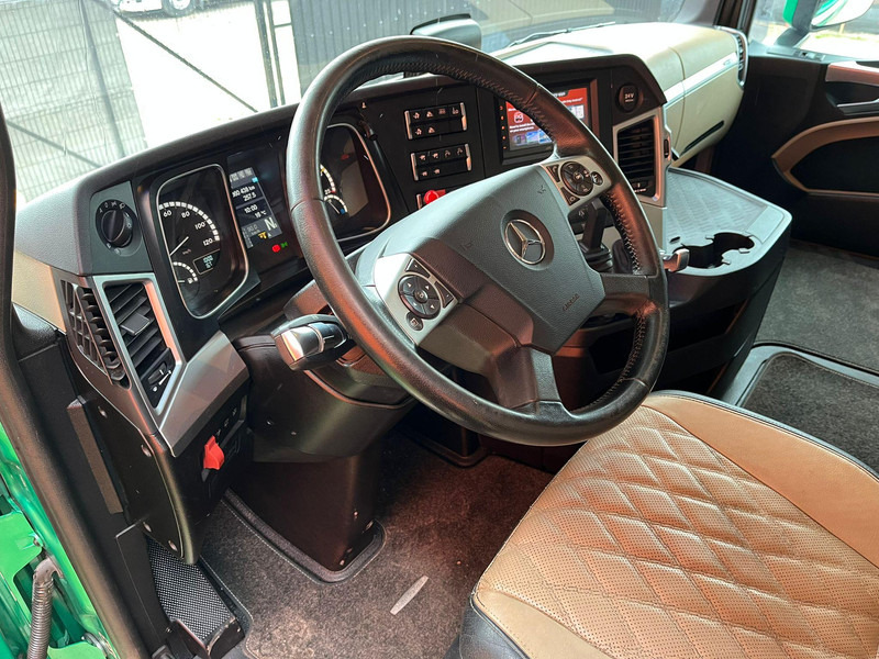 Vetopöytäauto Mercedes-Benz Actros 2553 6x2 STREAMSPACE / RETARDER / PTO: kuva Vetopöytäauto Mercedes-Benz Actros 2553 6x2 STREAMSPACE / RETARDER / PTO