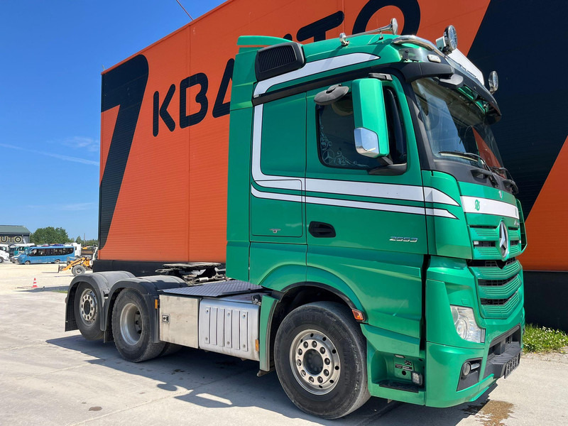 Mercedes-Benz Actros 2553 6x2 STREAMSPACE / RETARDER / PTO - Vetopöytäauto: kuva Mercedes-Benz Actros 2553 6x2 STREAMSPACE / RETARDER / PTO - Vetopöytäauto Mercedes-Benz Actros 2553 6x2 STREAMSPACE / RETARDER / PTO - Vetopöytäauto: kuva Mercedes-Benz Actros 2553 6x2 STREAMSPACE / RETARDER / PTO - Vetopöytäauto