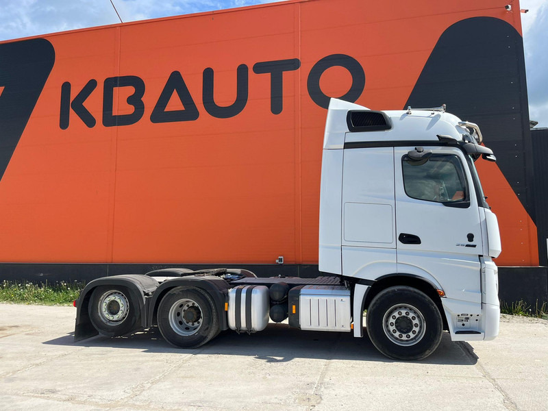 Vetopöytäauto Mercedes-Benz Actros 2563 6x2 BIG SPACE / RETARDER: kuva Vetopöytäauto Mercedes-Benz Actros 2563 6x2 BIG SPACE / RETARDER Vetopöytäauto Mercedes-Benz Actros 2563 6x2 BIG SPACE / RETARDER: kuva Vetopöytäauto Mercedes-Benz Actros 2563 6x2 BIG SPACE / RETARDER