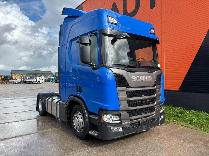 Scania R 460 4x2 NEW ! / POSSIBLE TO RENT ! / RETARDER - Vetopöytäauto: kuva Scania R 460 4x2 NEW ! / POSSIBLE TO RENT ! / RETARDER - Vetopöytäauto Scania R 460 4x2 NEW ! / POSSIBLE TO RENT ! / RETARDER - Vetopöytäauto: kuva Scania R 460 4x2 NEW ! / POSSIBLE TO RENT ! / RETARDER - Vetopöytäauto