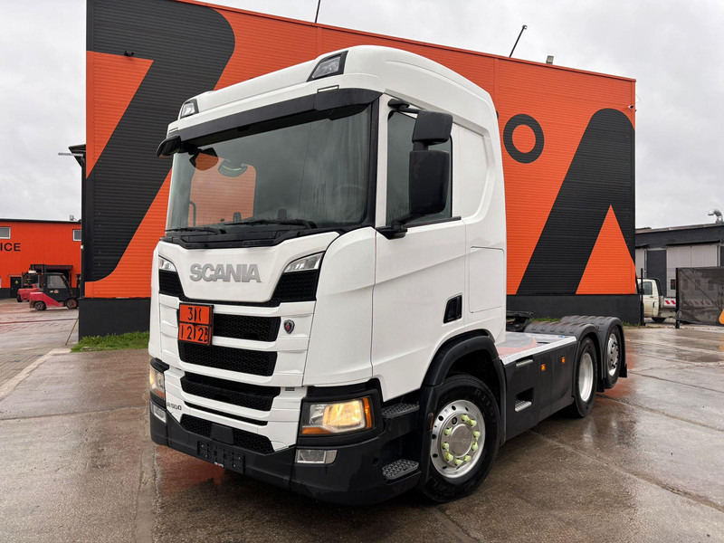 Scania R 500 6x2 ADR / RETARDER / HYDRAULICS - Vetopöytäauto: kuva Scania R 500 6x2 ADR / RETARDER / HYDRAULICS - Vetopöytäauto Scania R 500 6x2 ADR / RETARDER / HYDRAULICS - Vetopöytäauto: kuva Scania R 500 6x2 ADR / RETARDER / HYDRAULICS - Vetopöytäauto