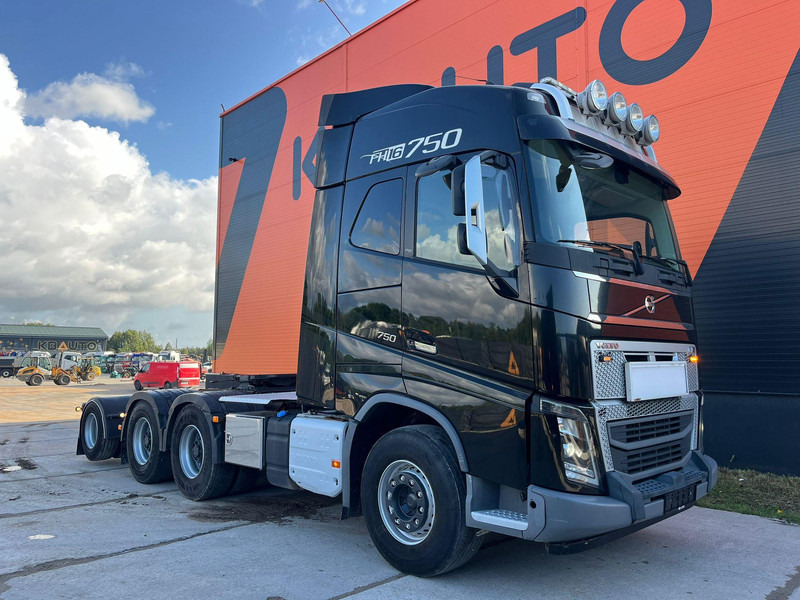 Volvo FH 16 750 8x4 GCW 90 ton / DOLLY / RETARDER - Vetopöytäauto: kuva Volvo FH 16 750 8x4 GCW 90 ton / DOLLY / RETARDER - Vetopöytäauto Volvo FH 16 750 8x4 GCW 90 ton / DOLLY / RETARDER - Vetopöytäauto: kuva Volvo FH 16 750 8x4 GCW 90 ton / DOLLY / RETARDER - Vetopöytäauto