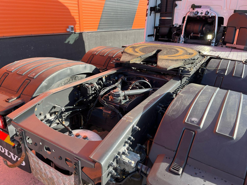 Leasing Volvo FH 500 6x2 GLOBE XL / RETARDER / DOUBLE BOGIE Volvo FH 500 6x2 GLOBE XL / RETARDER / DOUBLE BOGIE: kuva Leasing Volvo FH 500 6x2 GLOBE XL / RETARDER / DOUBLE BOGIE Volvo FH 500 6x2 GLOBE XL / RETARDER / DOUBLE BOGIE