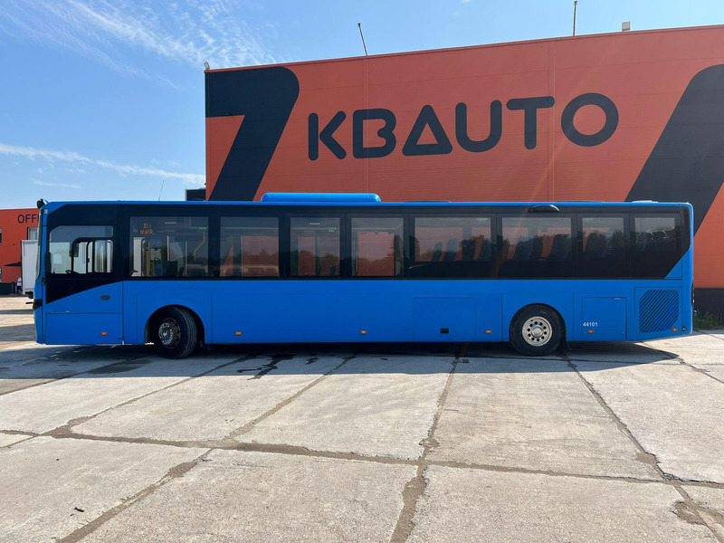 Volvo 8900 B7RLE 4x2 / 46 SEATS - Linja-auto: kuva Volvo 8900 B7RLE 4x2 / 46 SEATS - Linja-auto Volvo 8900 B7RLE 4x2 / 46 SEATS - Linja-auto: kuva Volvo 8900 B7RLE 4x2 / 46 SEATS - Linja-auto