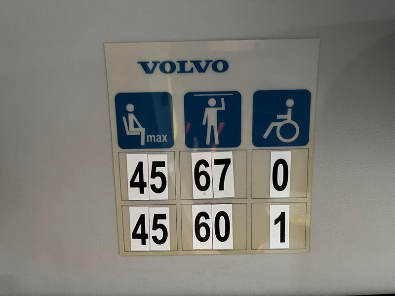 Linja-auto Volvo B8RLE 8900 6x2 AC / AUXILIARY HEATER / WHEELCHAIR RAMP: kuva Linja-auto Volvo B8RLE 8900 6x2 AC / AUXILIARY HEATER / WHEELCHAIR RAMP