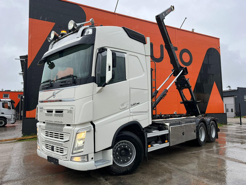 Volvo FH 540 6x4 HIAB 21 ton / L=5600 mm / RETARDER / TANDEM AXLE LIFT - Koukkulava kuorma-auto: kuva Volvo FH 540 6x4 HIAB 21 ton / L=5600 mm / RETARDER / TANDEM AXLE LIFT - Koukkulava kuorma-auto Volvo FH 540 6x4 HIAB 21 ton / L=5600 mm / RETARDER / TANDEM AXLE LIFT - Koukkulava kuorma-auto: kuva Volvo FH 540 6x4 HIAB 21 ton / L=5600 mm / RETARDER / TANDEM AXLE LIFT - Koukkulava kuorma-auto