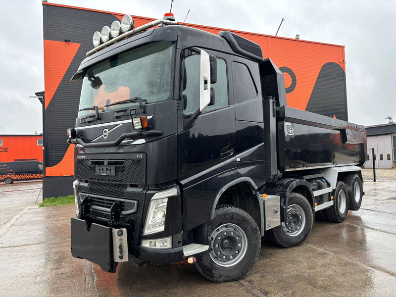 Volvo FH 540 8x4 RETARDER / TANDEM AXLE LIFT / BOX L=5649 mm - Kippiauto kuorma-auto: kuva Volvo FH 540 8x4 RETARDER / TANDEM AXLE LIFT / BOX L=5649 mm - Kippiauto kuorma-auto Volvo FH 540 8x4 RETARDER / TANDEM AXLE LIFT / BOX L=5649 mm - Kippiauto kuorma-auto: kuva Volvo FH 540 8x4 RETARDER / TANDEM AXLE LIFT / BOX L=5649 mm - Kippiauto kuorma-auto