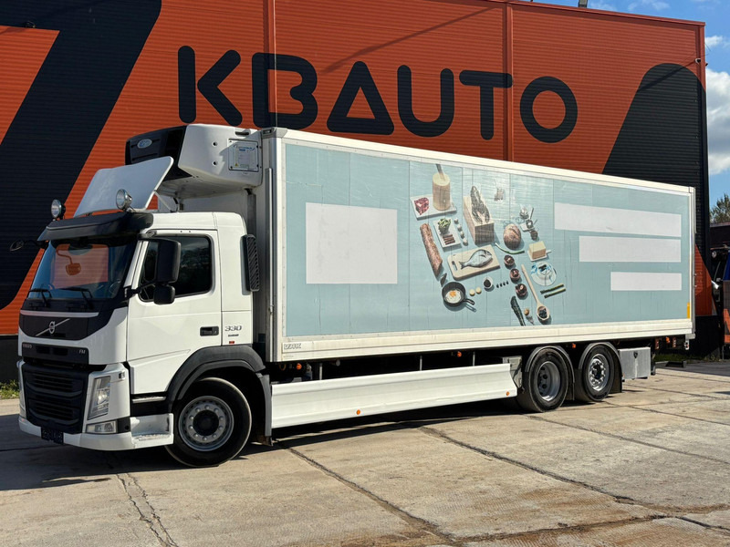 Volvo FM 330 6x2*4 Carrier Supra 1250 Mt / BOX L=9663 mm - Refrigeraattori kuorma-auto: kuva Volvo FM 330 6x2*4 Carrier Supra 1250 Mt / BOX L=9663 mm - Refrigeraattori kuorma-auto Volvo FM 330 6x2*4 Carrier Supra 1250 Mt / BOX L=9663 mm - Refrigeraattori kuorma-auto: kuva Volvo FM 330 6x2*4 Carrier Supra 1250 Mt / BOX L=9663 mm - Refrigeraattori kuorma-auto