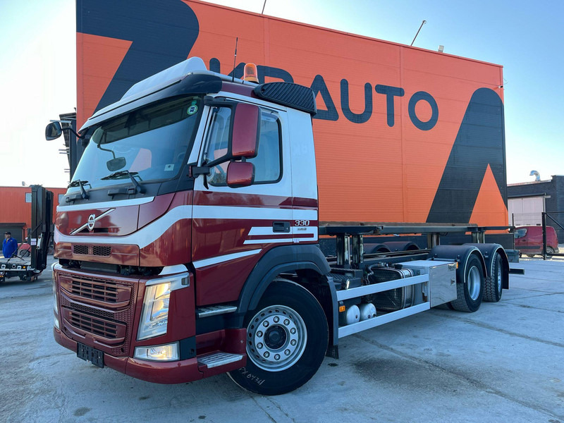 Volvo FM 330 6x2*4 ONLY 57587 km !!! / HYDRAULICS / CHASSIS L=7740 MM - Konttialus/ Vaihtokuormatilat kuorma-auto: kuva Volvo FM 330 6x2*4 ONLY 57587 km !!! / HYDRAULICS / CHASSIS L=7740 MM - Konttialus/ Vaihtokuormatilat kuorma-auto Volvo FM 330 6x2*4 ONLY 57587 km !!! / HYDRAULICS / CHASSIS L=7740 MM - Konttialus/ Vaihtokuormatilat kuorma-auto: kuva Volvo FM 330 6x2*4 ONLY 57587 km !!! / HYDRAULICS / CHASSIS L=7740 MM - Konttialus/ Vaihtokuormatilat kuorma-auto