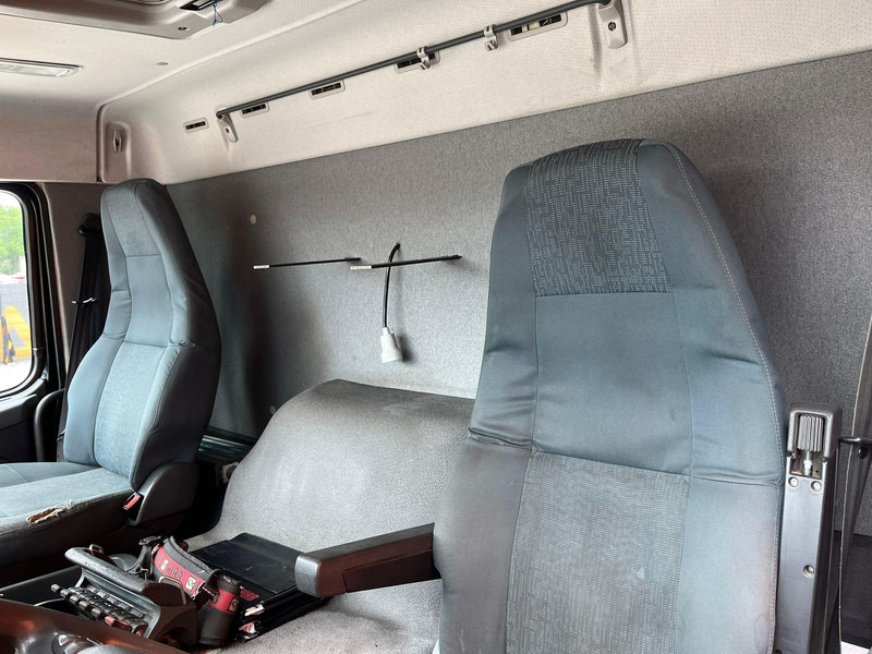 Lava-kuorma-auto, Nosturiauto Volvo FM 370 6x2*4 HIAB 232E-6 X-HIPRO YEAR 2022 ! / PLATFORM L=6230 mm: kuva Lava-kuorma-auto, Nosturiauto Volvo FM 370 6x2*4 HIAB 232E-6 X-HIPRO YEAR 2022 ! / PLATFORM L=6230 mm