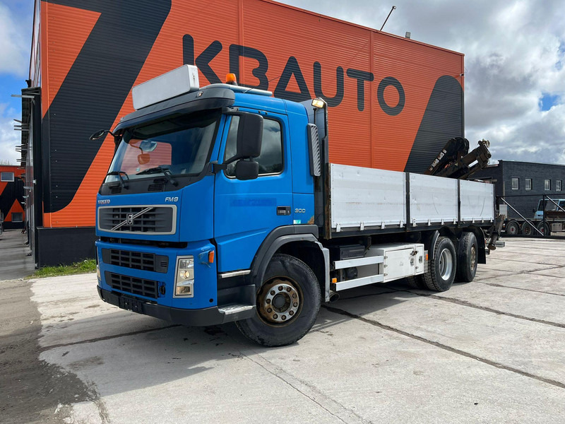 Volvo FM 9 300 6x2*4 HIAB 085D-3 / PLATFORM L=6320 mm - Lava-kuorma-auto, Nosturiauto: kuva Volvo FM 9 300 6x2*4 HIAB 085D-3 / PLATFORM L=6320 mm - Lava-kuorma-auto, Nosturiauto Volvo FM 9 300 6x2*4 HIAB 085D-3 / PLATFORM L=6320 mm - Lava-kuorma-auto, Nosturiauto: kuva Volvo FM 9 300 6x2*4 HIAB 085D-3 / PLATFORM L=6320 mm - Lava-kuorma-auto, Nosturiauto