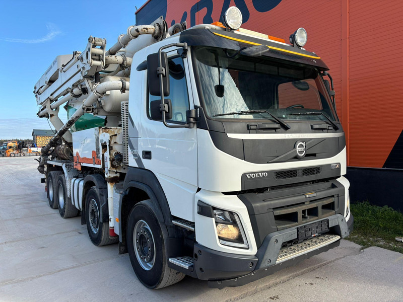 Volvo FMX 500 8x4 PUMI 24-3 - 24 m - 2303 hours / 7 m3 / FULL STEEL - Betonipumppuauto: kuva Volvo FMX 500 8x4 PUMI 24-3 - 24 m - 2303 hours / 7 m3 / FULL STEEL - Betonipumppuauto Volvo FMX 500 8x4 PUMI 24-3 - 24 m - 2303 hours / 7 m3 / FULL STEEL - Betonipumppuauto: kuva Volvo FMX 500 8x4 PUMI 24-3 - 24 m - 2303 hours / 7 m3 / FULL STEEL - Betonipumppuauto